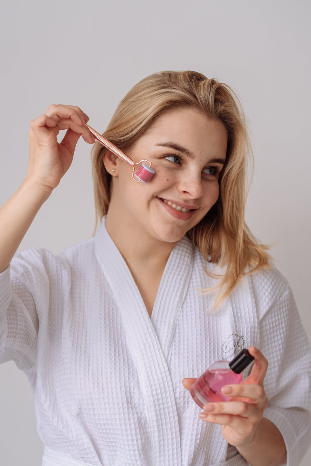 Комплект "Mesoroller & Disinfectant" - BLACKTOUCH