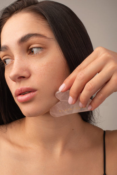 Комплект "Rose quartz gua sha & roller" - BLACKTOUCH