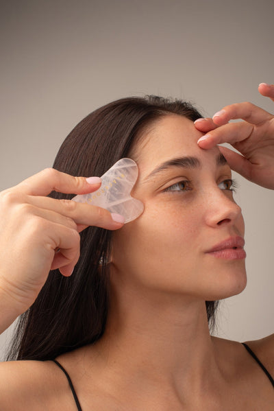 Комплект "Rose quartz gua sha & roller" - BLACKTOUCH