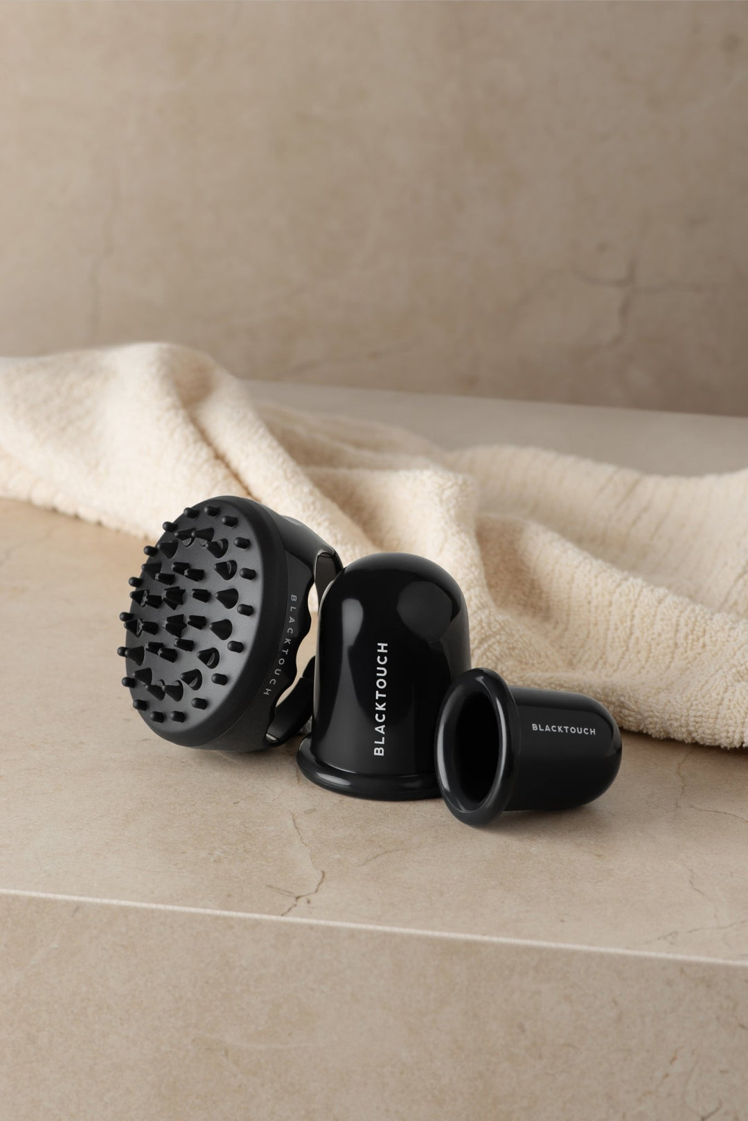 Комплект "Vacuum cups (2 pcs) + massager & anti-cellulite oil" - BLACKTOUCH