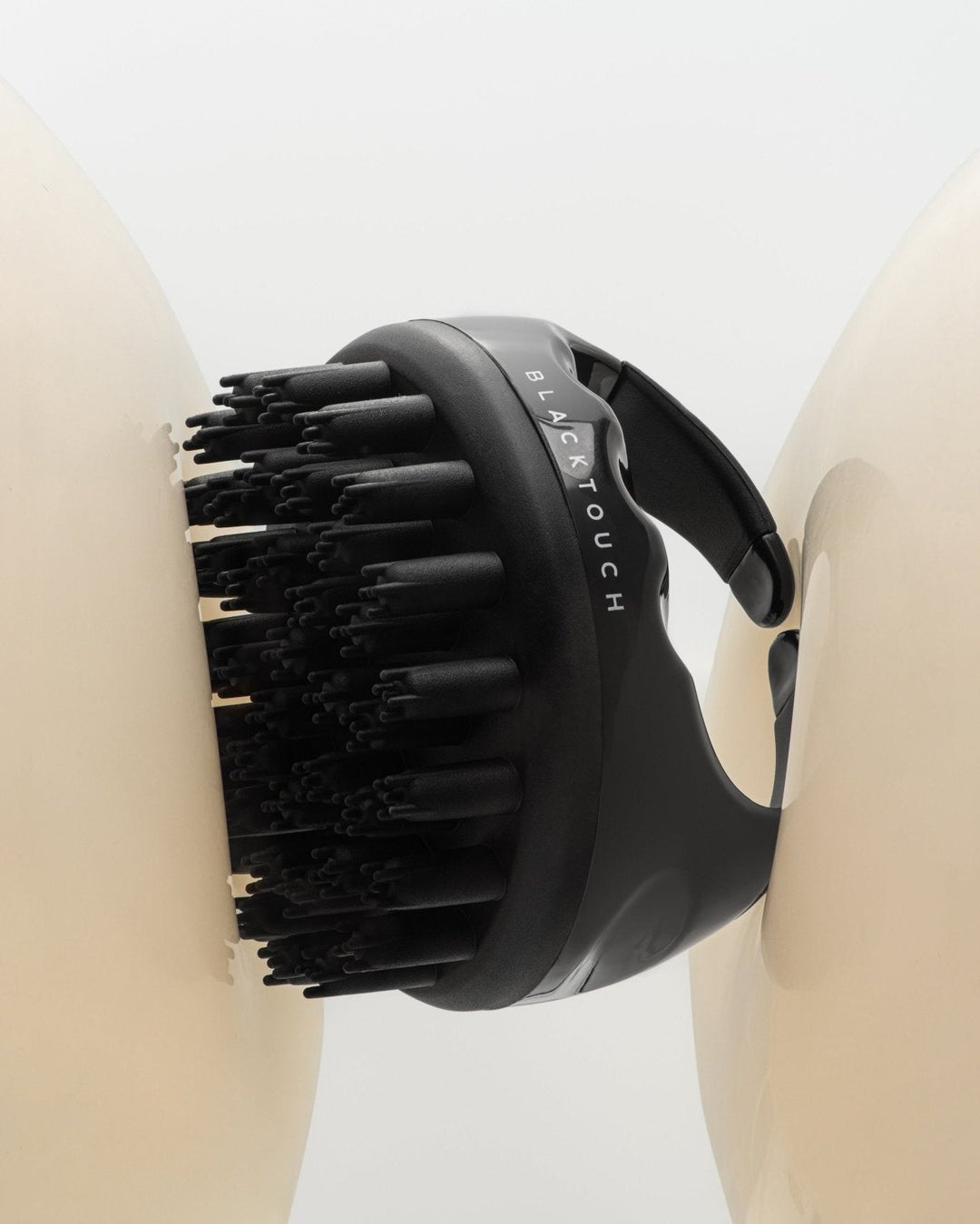 Масажер - щітка для пілінгу та масажу тіла Soft - BLACKTOUCH