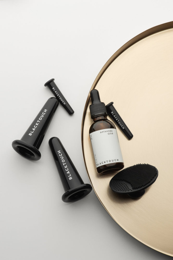Подарунковий набір "Cosmetic oil & vacuum face cups" - BLACKTOUCH
