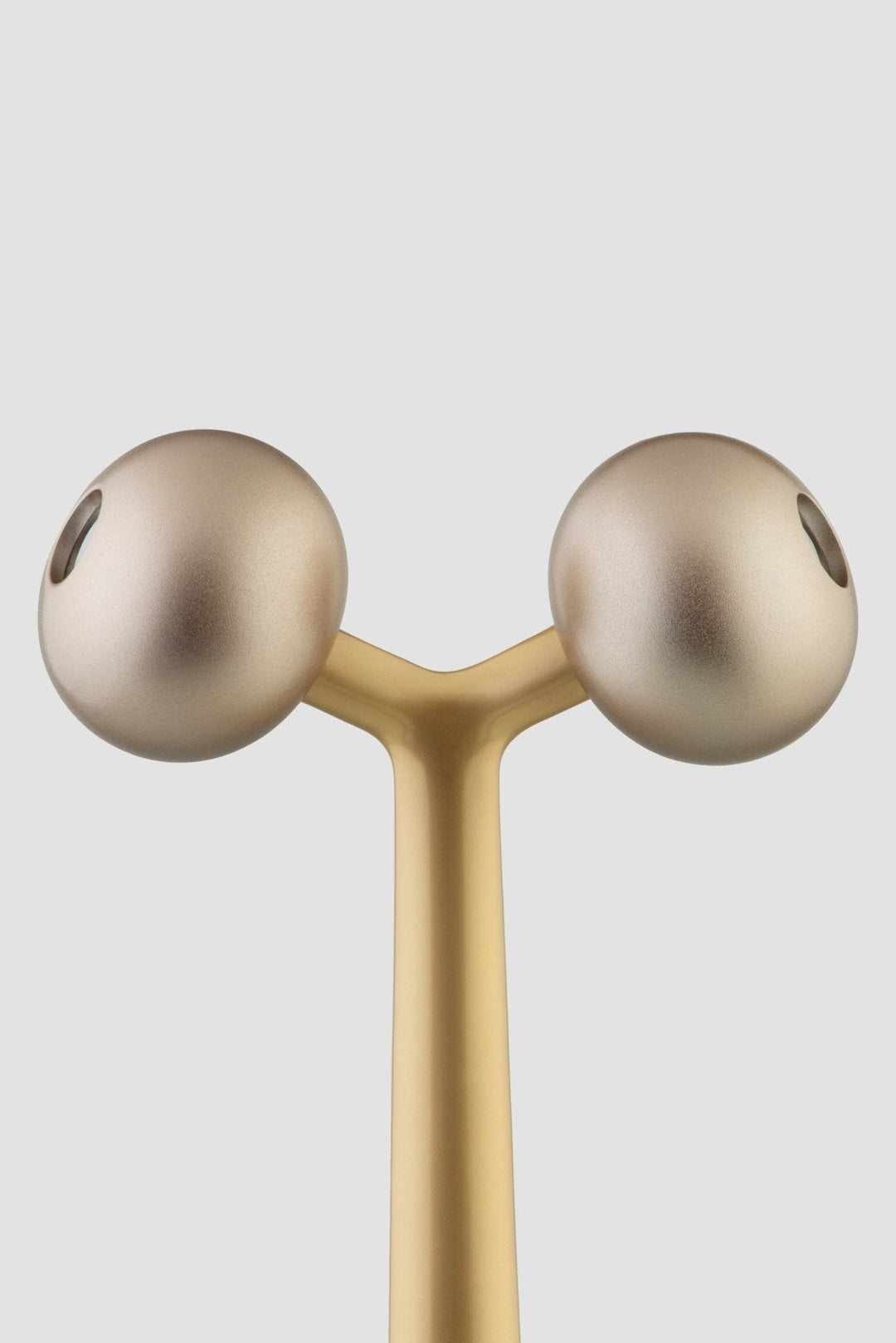 Подарунковий набір "Golden brass roller & Hyaluronic Serum Set" - BLACKTOUCH