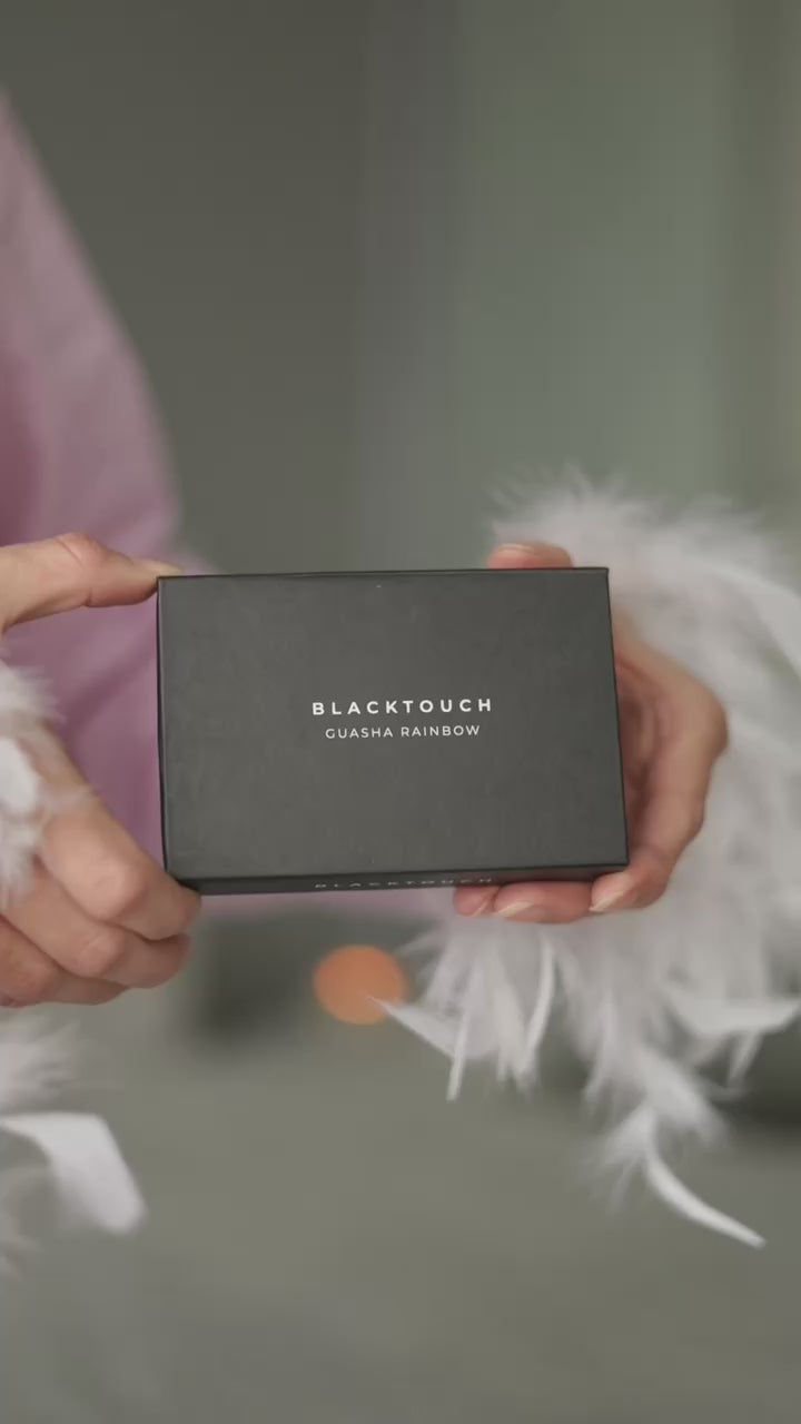 Металевий шкребок "Rainbow" для гуа-ша масажу обличчя (з отвором)