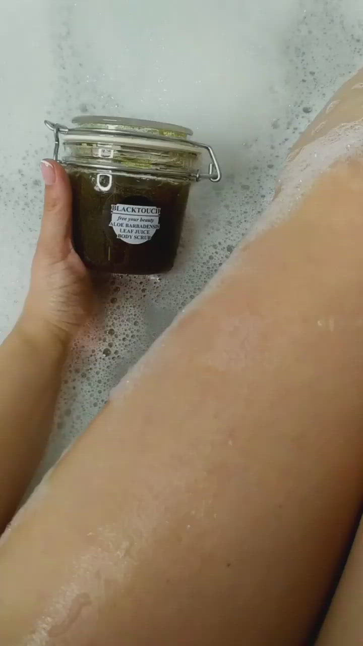 Скраб для дуже чутливої шкіри з соком листя Алое барбаденсіс, 350 мл