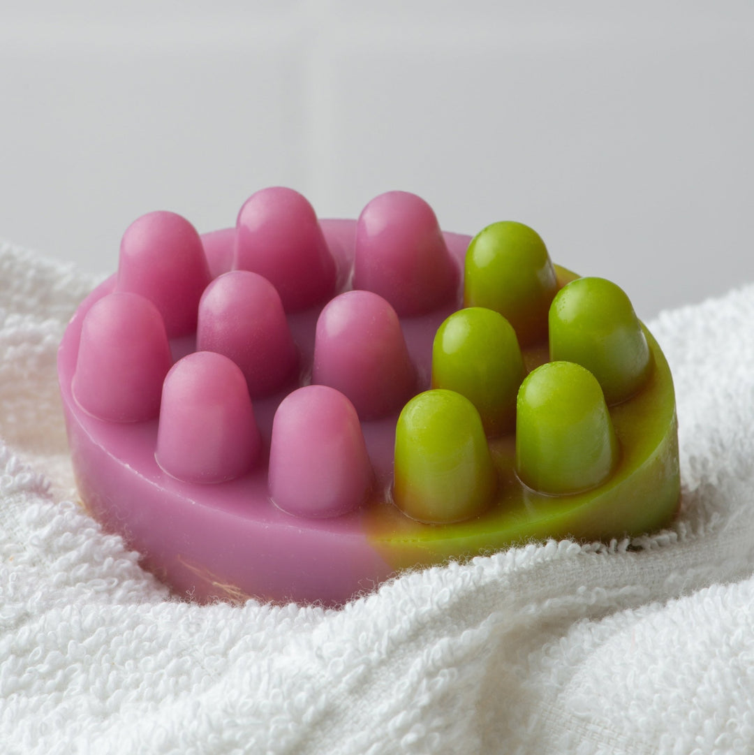 Масажне антицелюлітне мило з люфою Grape Crush — Виноград - BLACKTOUCH