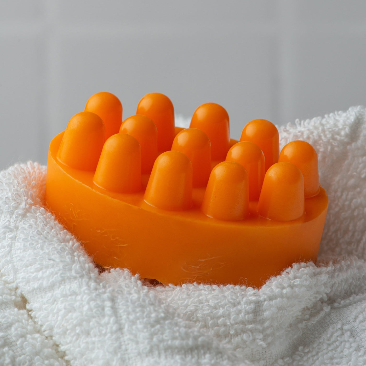 Масажне антицелюлітне мило з люфою Orange Peel Scrub — Апельсин - BLACKTOUCH
