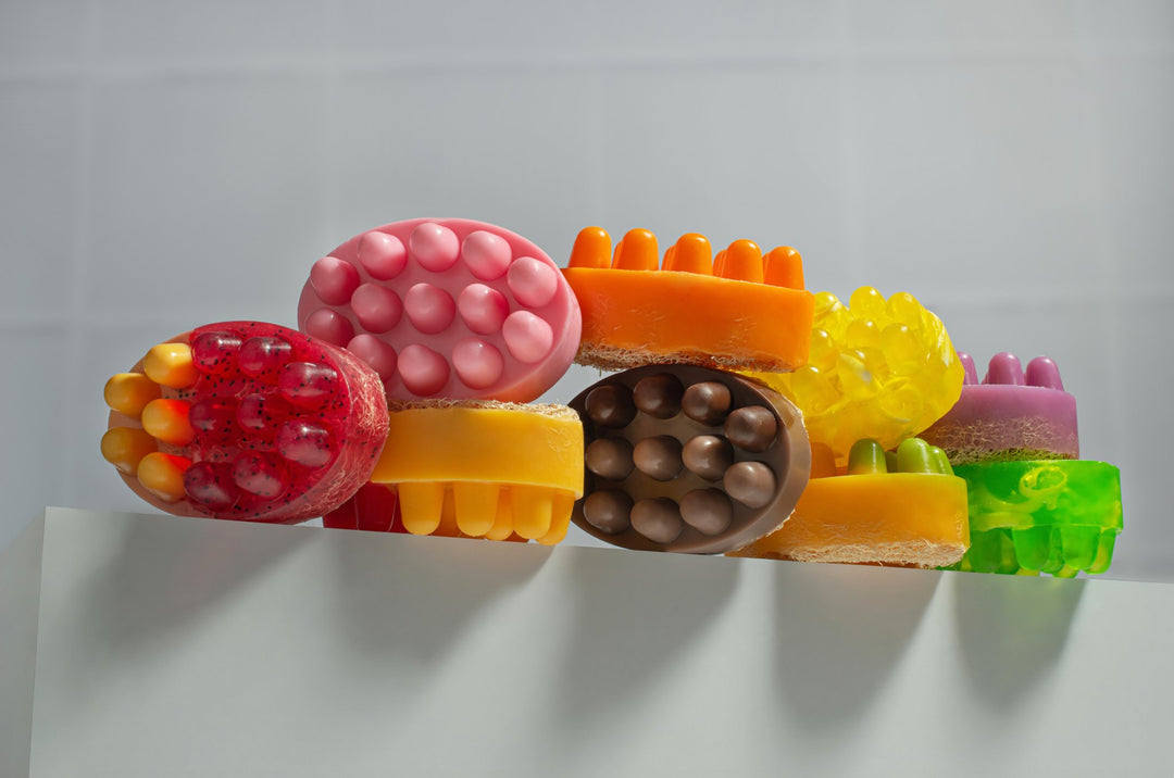 Масажне антицелюлітне мило з люфою Tropical Scrub — Манго-Лічі - BLACKTOUCH