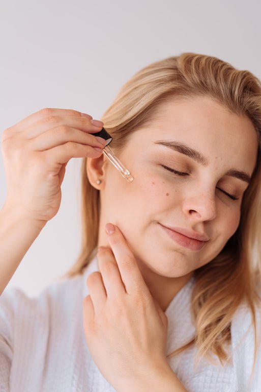 Очищувальна гідрофільна олія для усіх типів шкіри, 30 мл - BLACKTOUCH