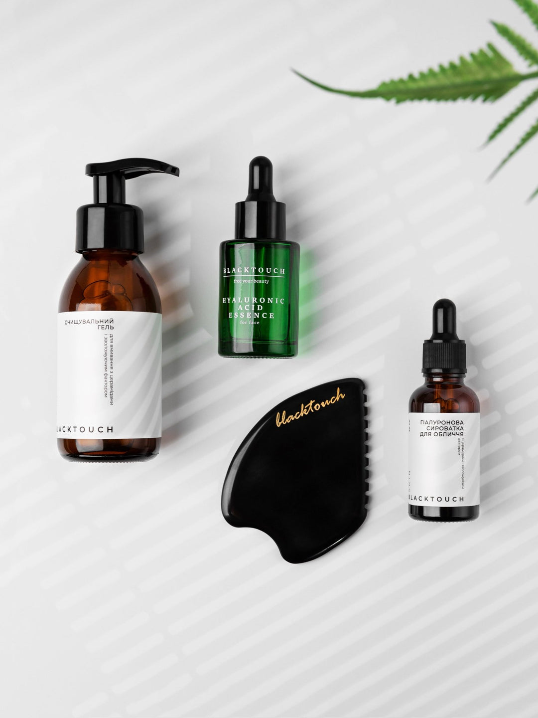 Очищувальний гель для вмивання з церамідами і зволожуючим фактором, 100 мл - BLACKTOUCH