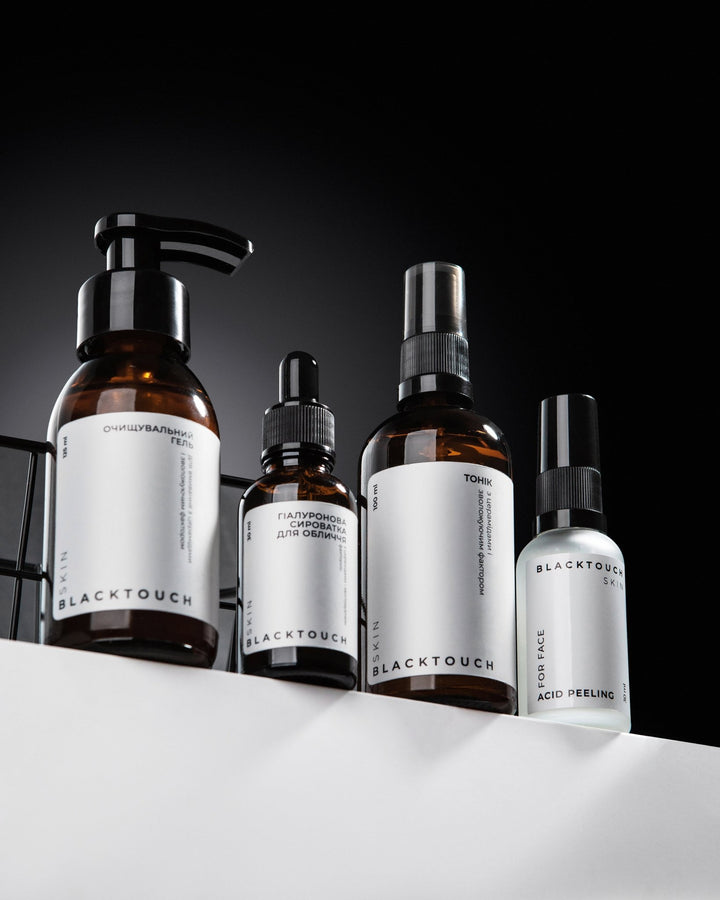 Очищувальний гель для вмивання з церамідами і зволожуючим фактором, 100 мл - BLACKTOUCH