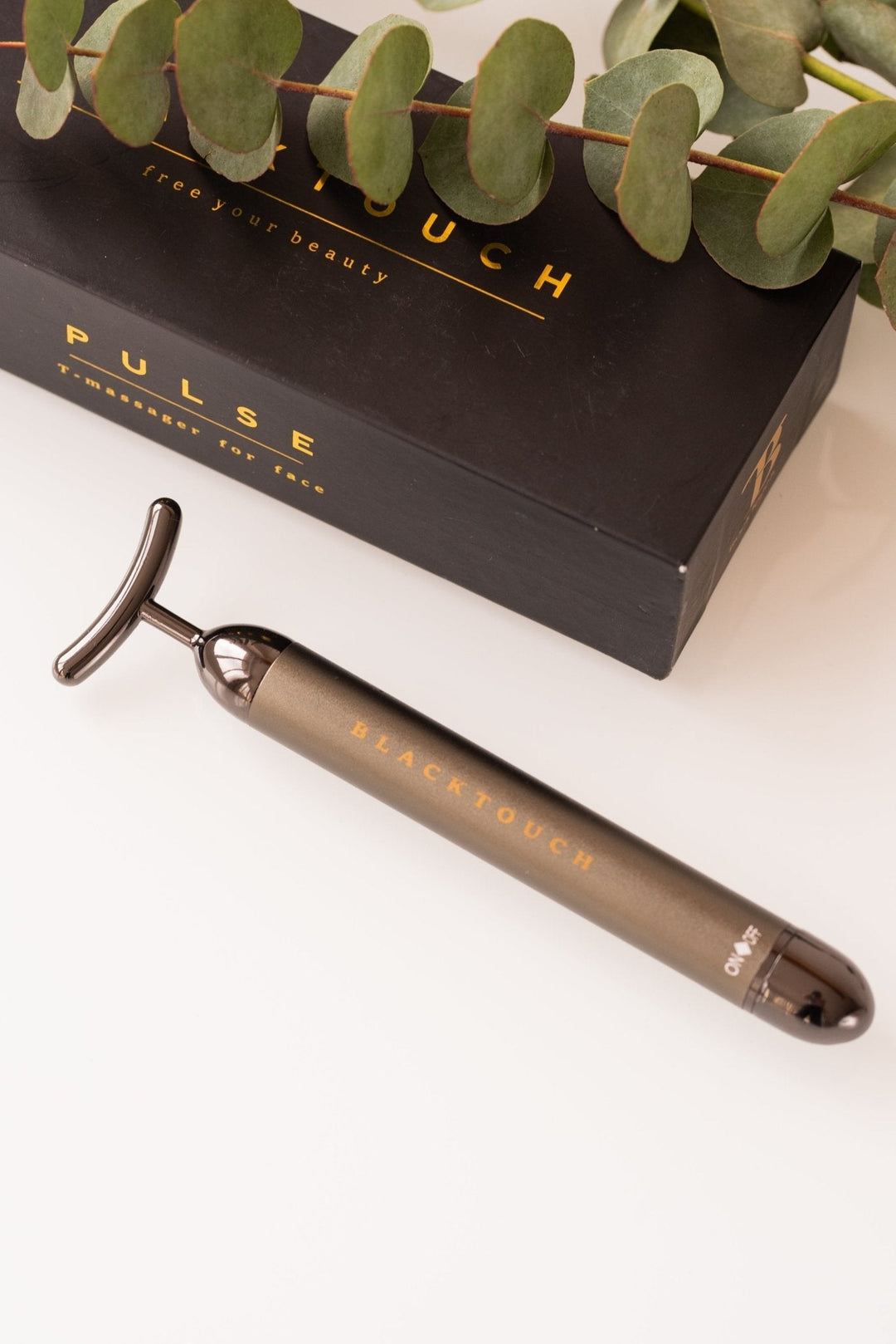 Подарунковий набір "Pulse Massager & Hyaluronic Serum Combo" - BLACKTOUCH