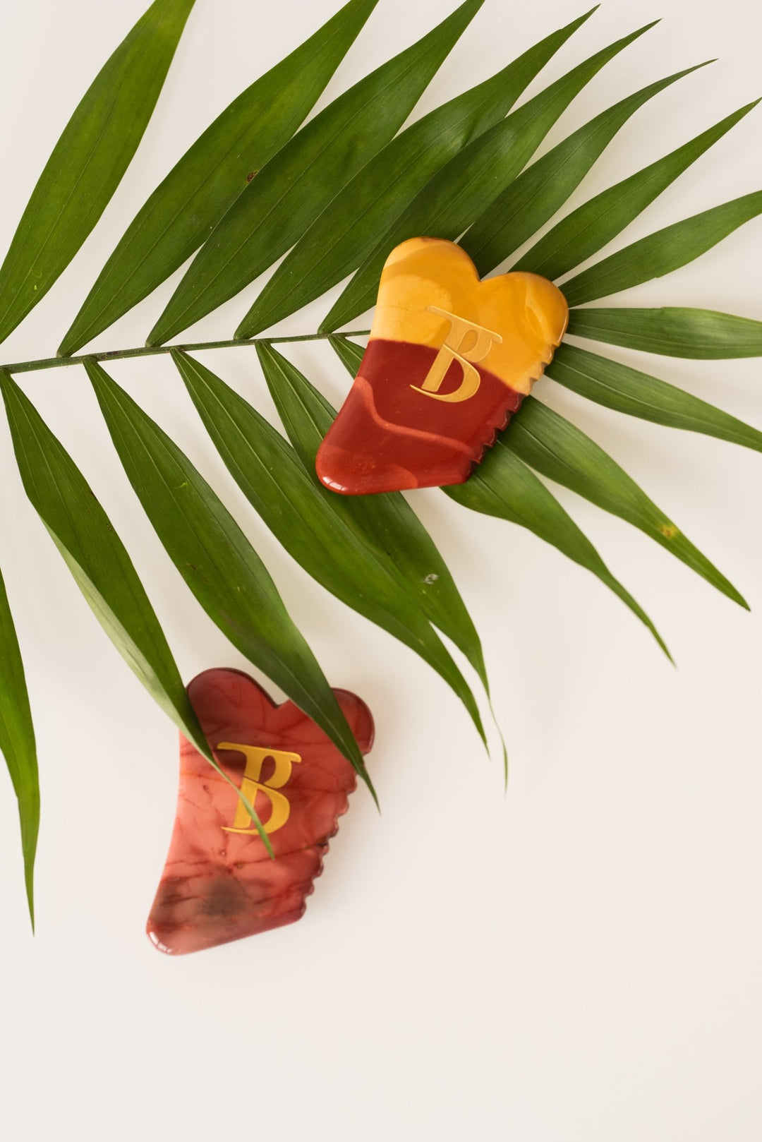 Шкребок для гуа-ша з мукаїту *Уцінка - BLACKTOUCH