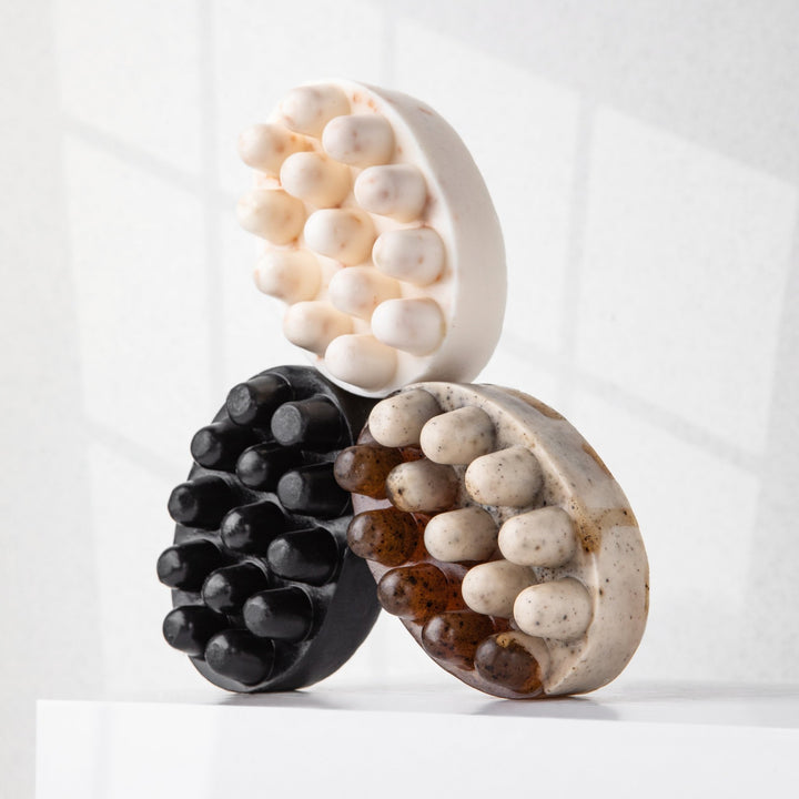 Твердий скраб для тіла medium - Масажне антицелюлітне мило - Бамбукове вугілля з маком - BLACKTOUCH